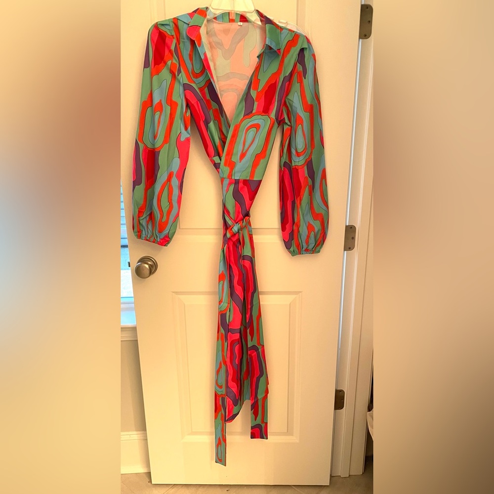 Colorful MIDI Dress new without tags